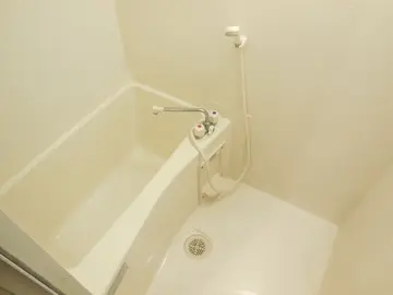 リブレア東比恵A棟 103号室