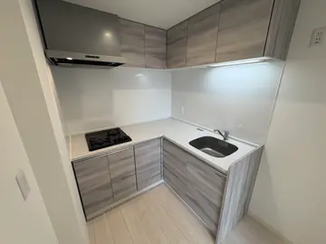 WEISSE WAND 503号室