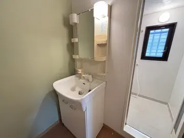 Do城南B棟 202号室