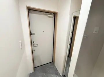 ラ・ポルテ黒髪 102号室