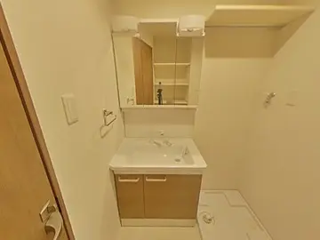 ラ・ポルテ光の森北ⅧNorth 104号室