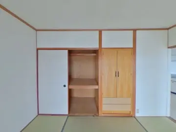 シャトレ須屋 402号室