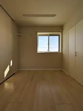 ヴェルメゾン須屋 302号室