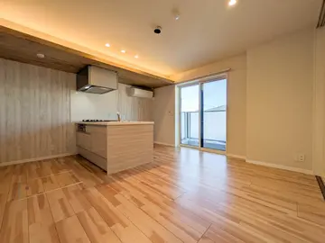 ヴェルメゾン須屋 104号室