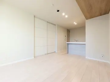 ヴェルメゾン須屋 102号室