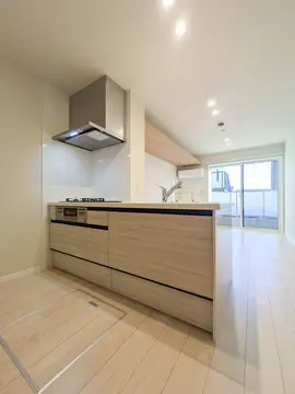 ヴェルメゾン須屋 102号室