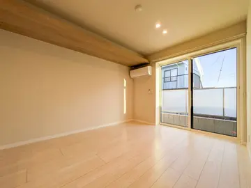 ヴェルメゾン須屋 102号室