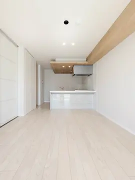 ヴェルメゾン須屋 202号室