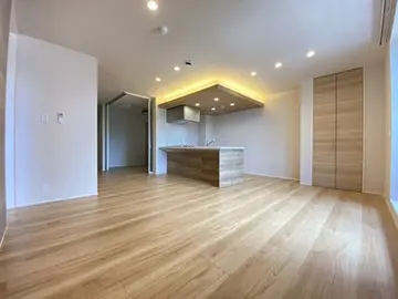 Refiant東谷山 201号室