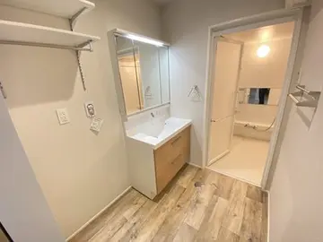 Refiant東谷山 201号室