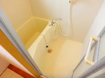 ラフォーレ下荒田 302号室