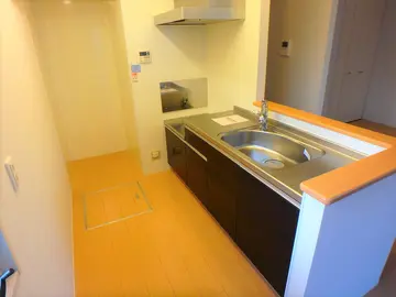 グラシュー 102号室