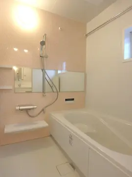 東谷山五丁目戸建 B 101号室