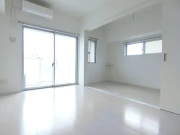 CLARE GRACE荒田 401号室