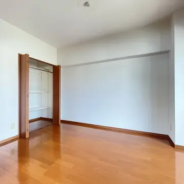 ファースト ヒルズ 301号室号室