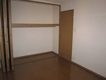 レジデンス東谷山 303号室