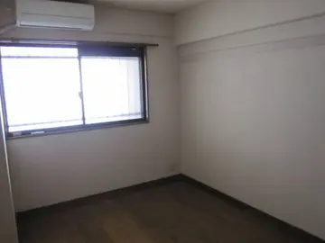 レジデンス東谷山 303号室