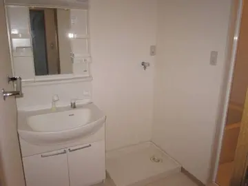 レジデンス東谷山 303号室