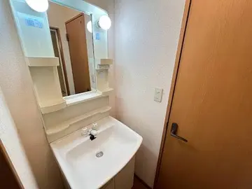 プラージュ帯山 103号室