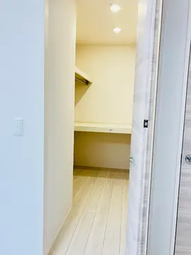 DーROOM美野島 102号室