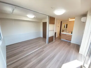 ボナール・三ツ石 203号室