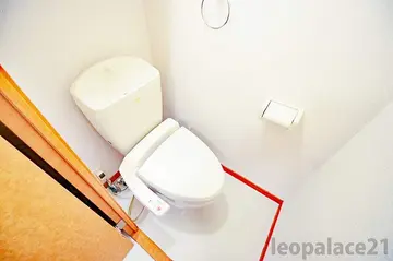 レオパレス匠 106号室