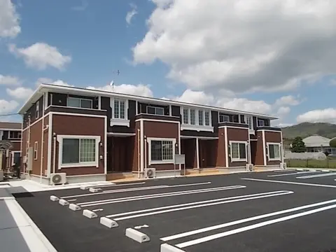 Schon Ⅱ(熊本県山鹿市鹿本町来民)の建物情報 | 明和不動産熊本